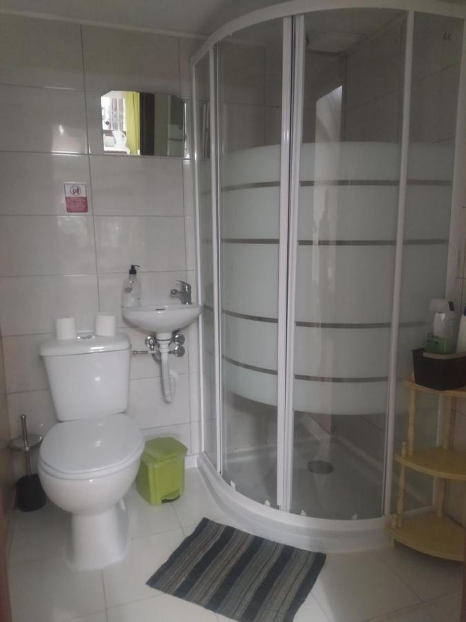 Апартаменты Quarto 2 Com Banheiro Privado Порту Экстерьер фото